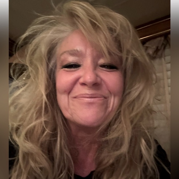 Meet your Posher, Deanna - Picture 1 of 1